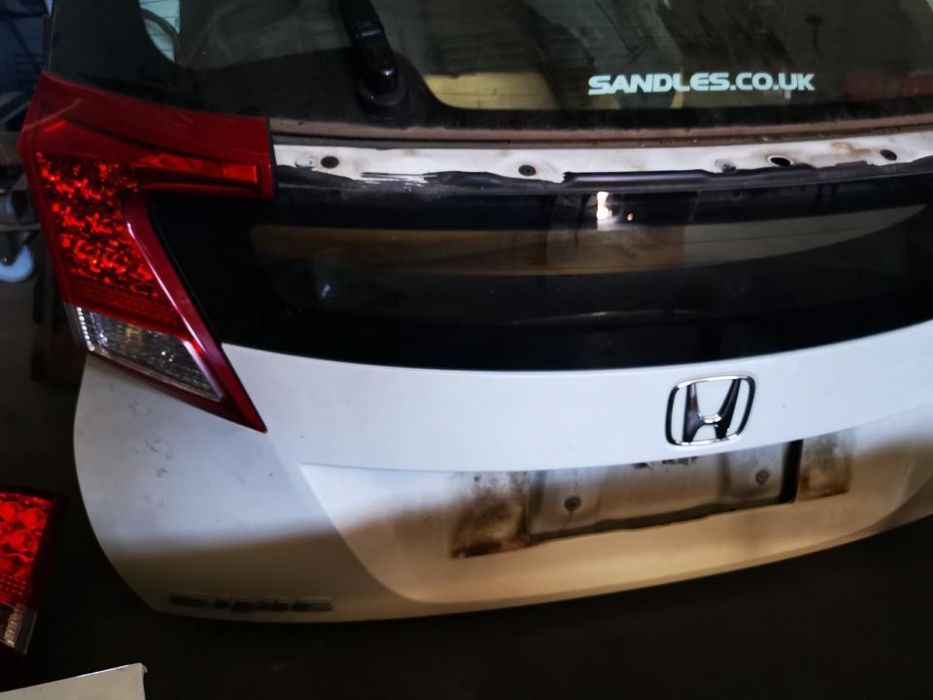 HONDA CIVIC 2013 TAMPA DA MALA