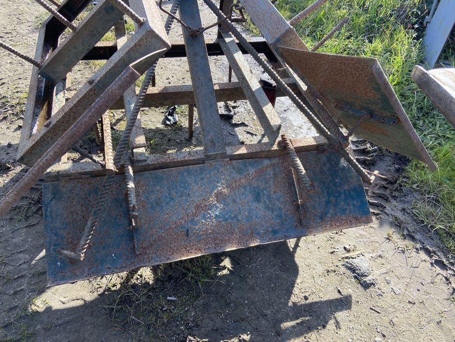 grade de bicos usada para trator agricola