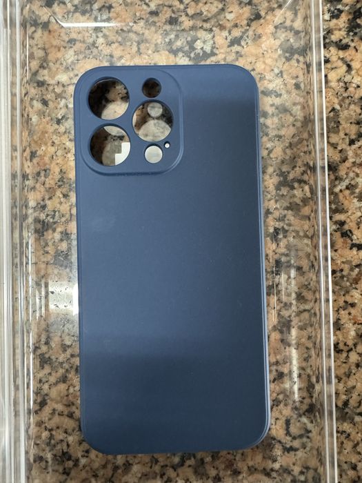 Vendo 4 capas para iPhone XS e iphone 15 pro max
