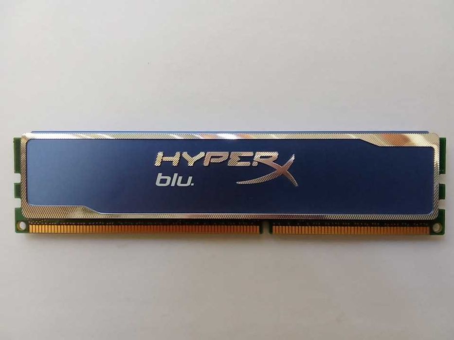 2 модуля памяти ddr3 Kingston HyperX по 4Gb