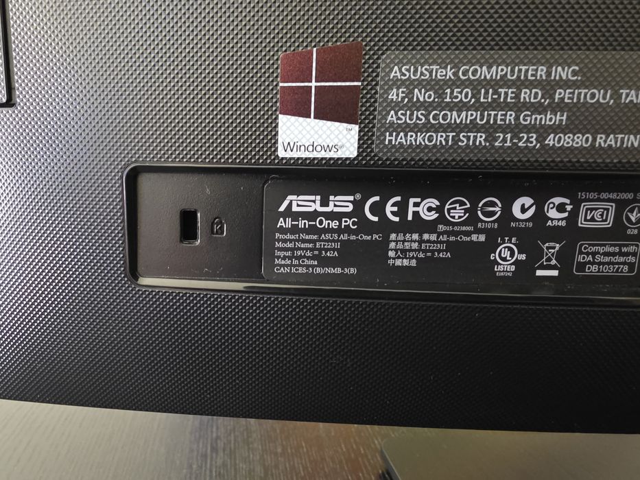 Computador Asus All in one  I3, como novo. Oferta Office