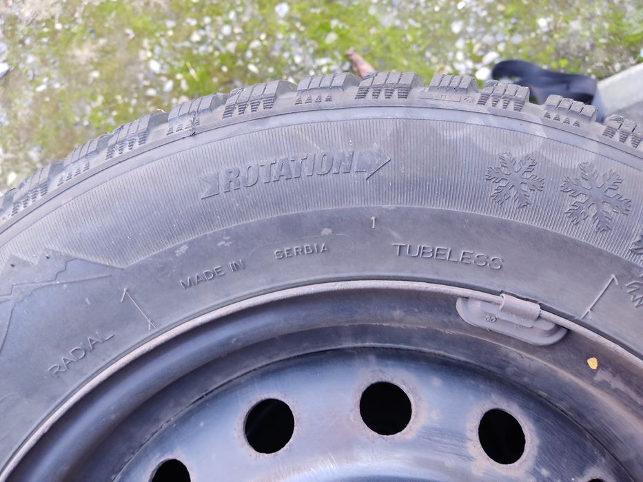 Koła zimowe 195/65 r15 honda plus kołpaki