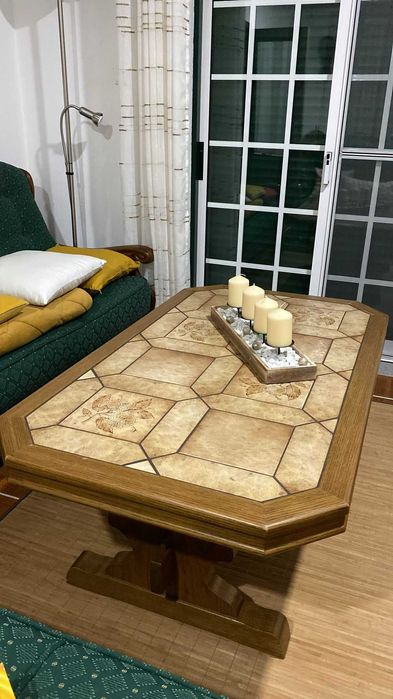 Brand-new coffee table64585876270466120