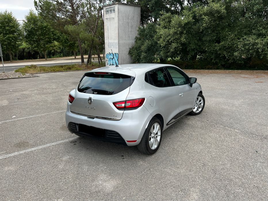 Renault Clio Limited