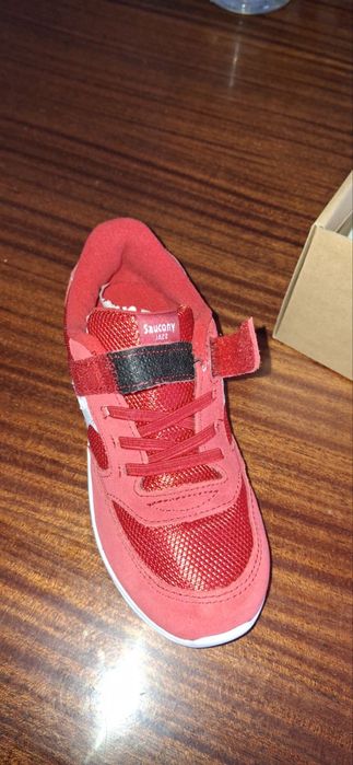 Продам кросівки.Saucony.На дівчинку.Розмір 28