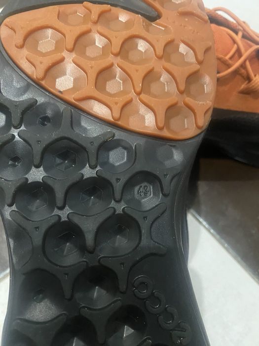 Продам кросівки ecco biom,розмір 43.Стан нових.