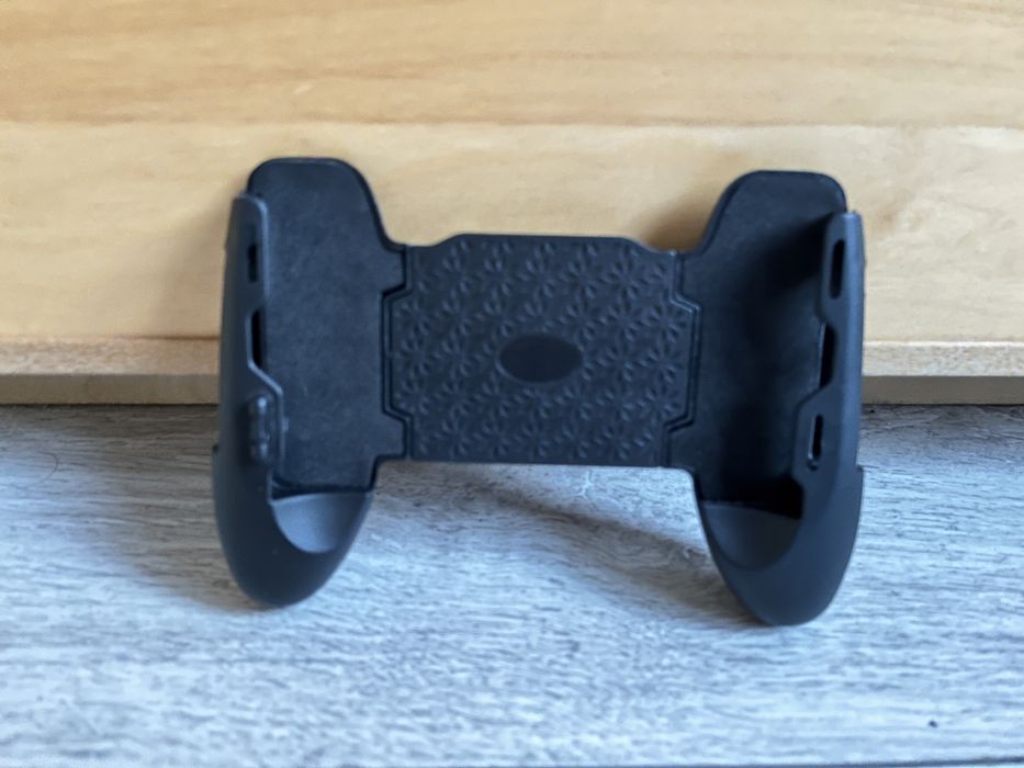 Game pad dla telefona max 16cm czarny