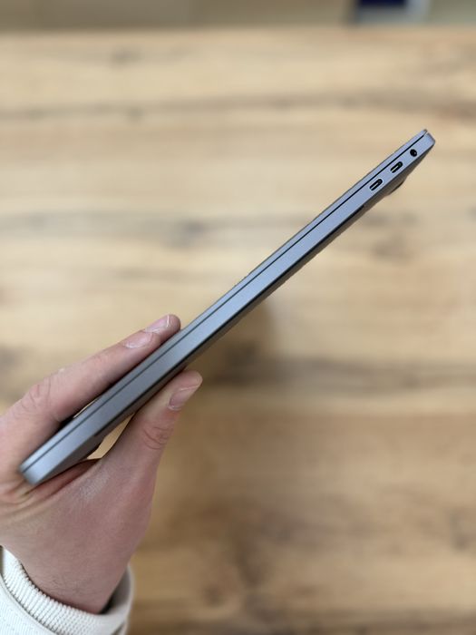 Магазин - 16” 2019 MacBook Pro i9/16GB/1TB SpaceGray - Рідна Батарея: 100% - Гарантія