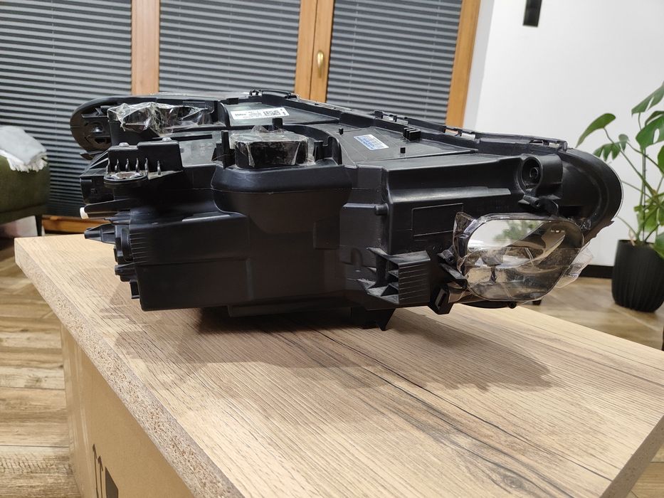 Reflektor LED lewy BMW X1 F48 przedlift USA radiator