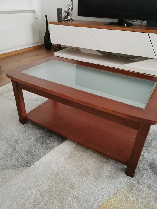 Mesa de centro em madeira cerejeira