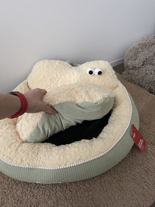 Cama almofadada para gato e cão (