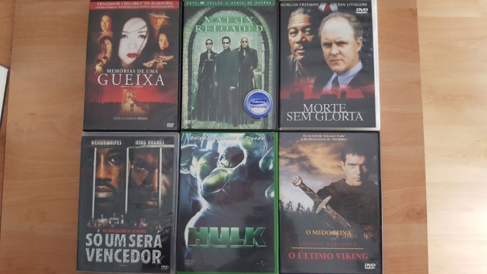 55 DVD's + 1 Video CD de filmes variados