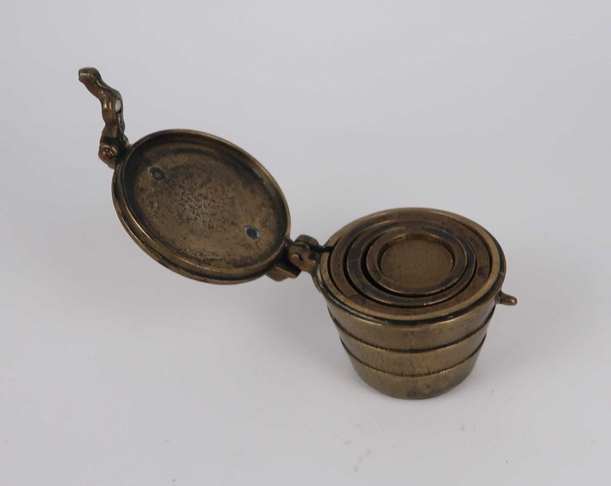 Conjunto de pesos de farmácia Séc. XIX/XX (Ref. 2)