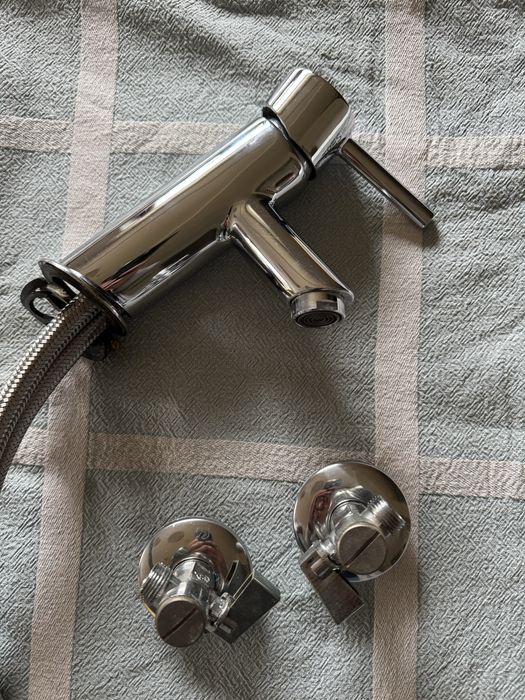 Bateria umywalkowa Tres