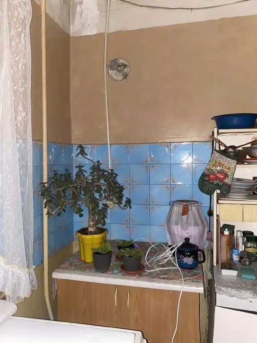 Кімната у квартирі Заболотного/С. Палія Капремонт Засклена лоджія 1 сусід