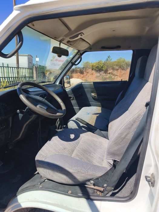 Hyundai H100 Caixa Aberta 6 Lugares - 156 mil KMS Ideal para o trabalho (TODA RESTAURADA COMO NOVA)