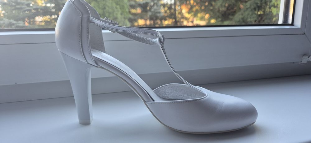 Sprzedam buty ślubne