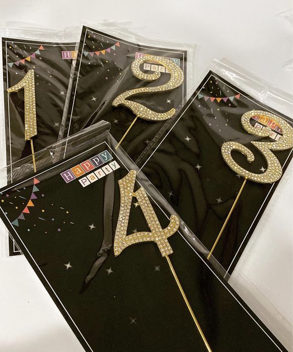 Свечи и топпер для торта