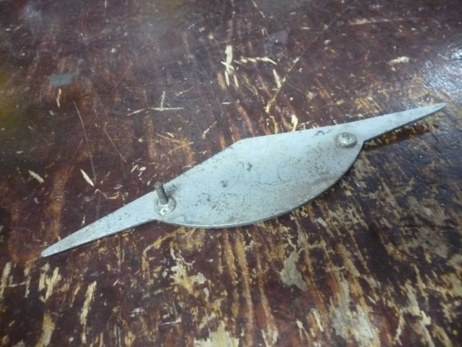 Wartburg 353, 311, 312 znaczek , emblemat na maskę oryg