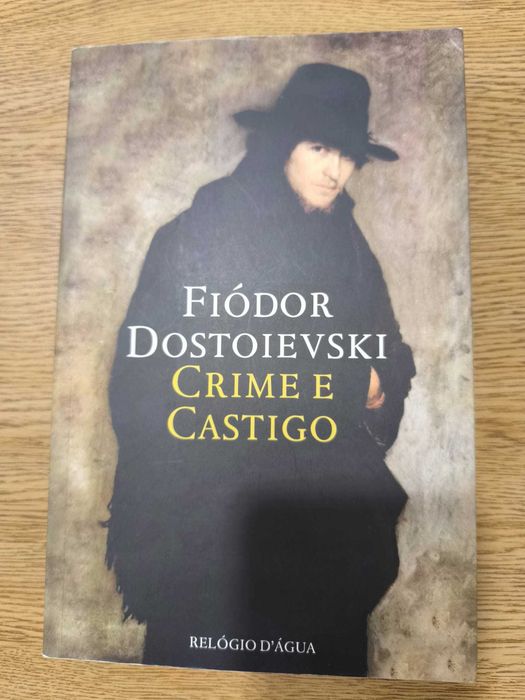 A Divina Comédia Dante Crime e Castigo Fiódor Os Três Mosqueteiros Dumas As Viagens de Gulliver Adeus às Armas Hemingway As Aventuras de Huckleberry