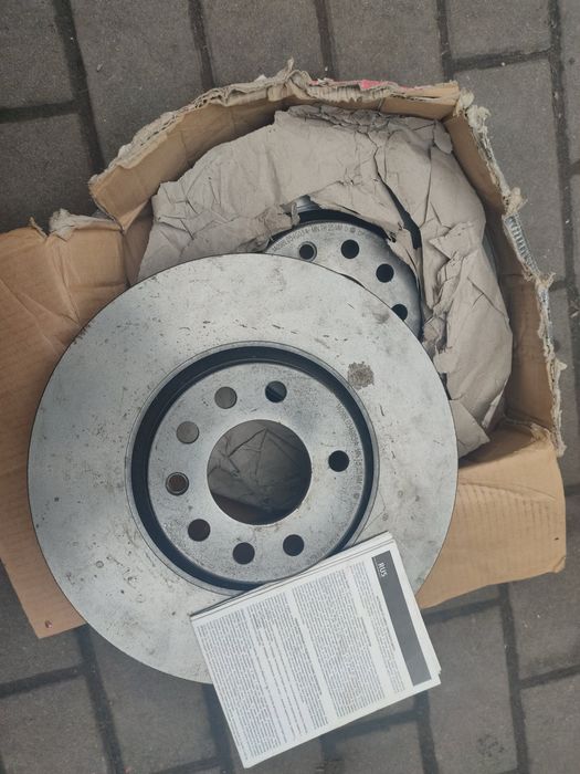 Продам гальмівні диски Brembo 09.9162.11