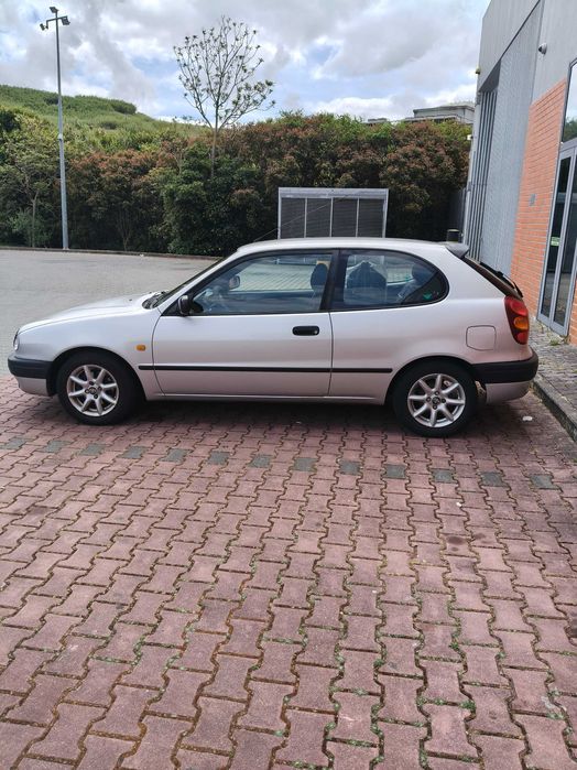 Toyota Corolla gasolina 3p