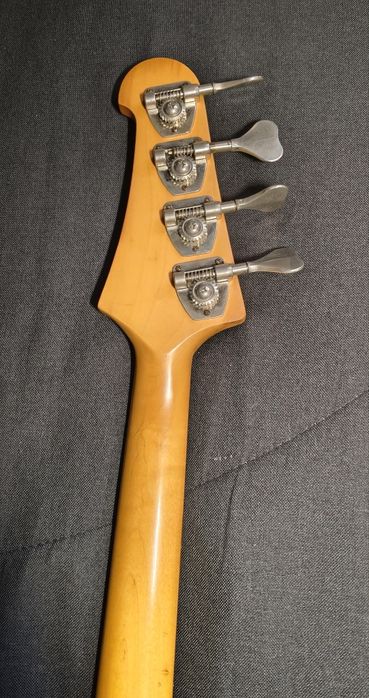 Gitara basowa Yamaha Attitude