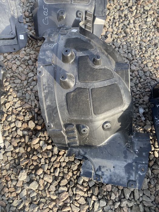 Підкрилок bmw g05 підкрилки перід bmw g05