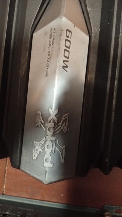 Продам два саба короб и два усилка