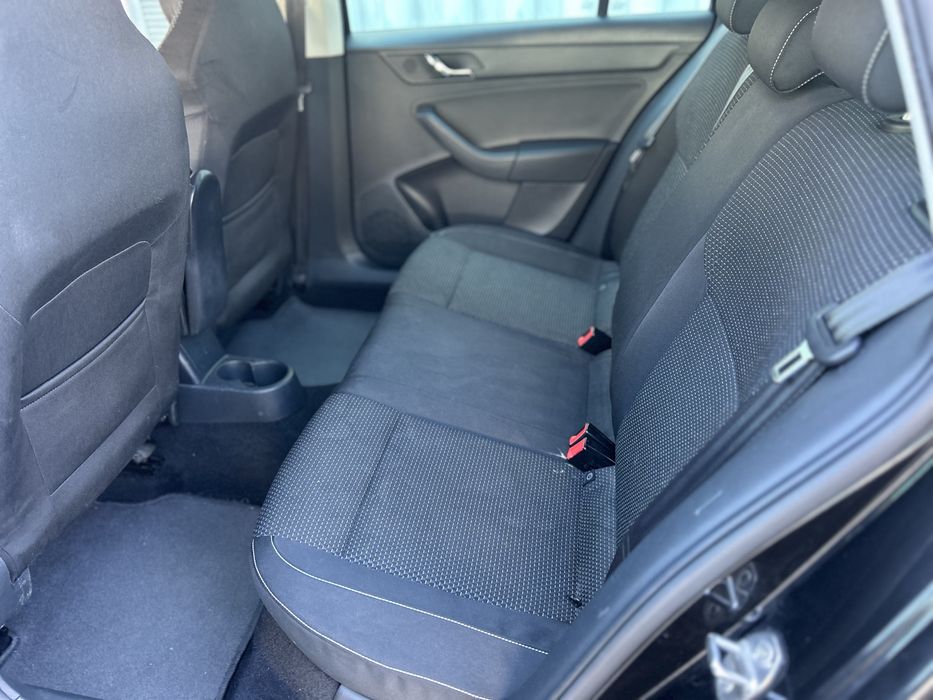 Skoda Rapid Spaceback 1.6Tdi 90cv - 107.000kms