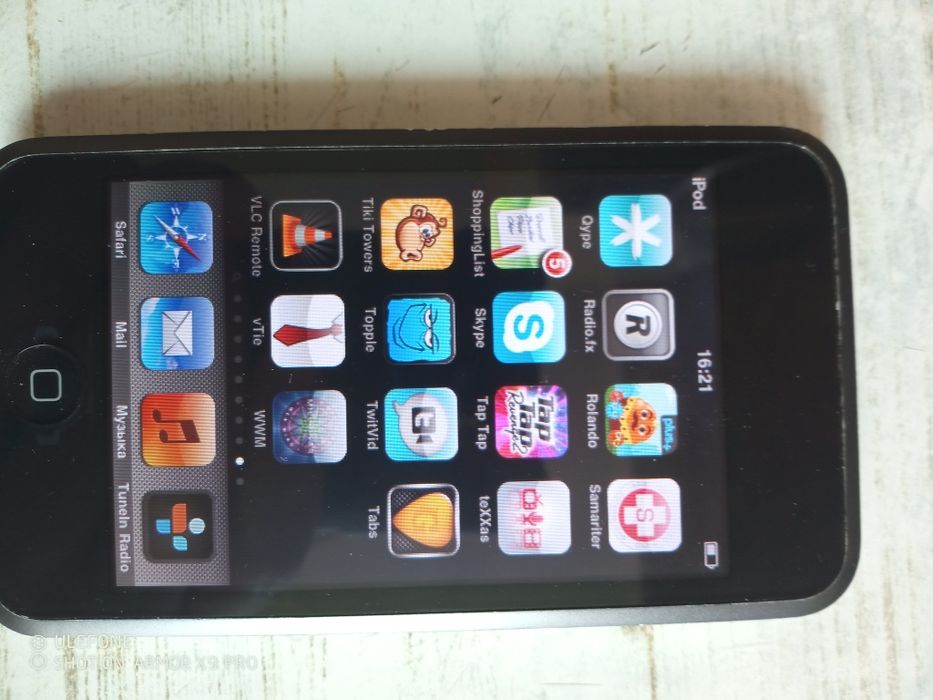 Ipod touch 1g 32gb +hi-res навушники Fiio