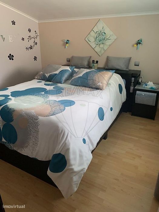 Moradia T4 para venda