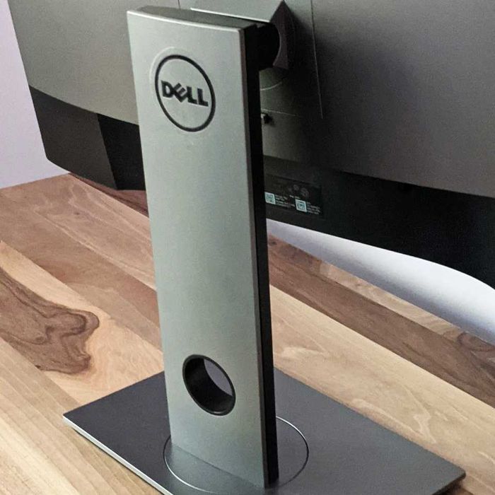 Монітор Dell U2720Q 27 дюймів 4К