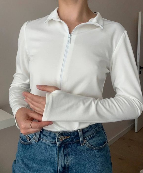 Продам боді з довгим рукавом білого кольору