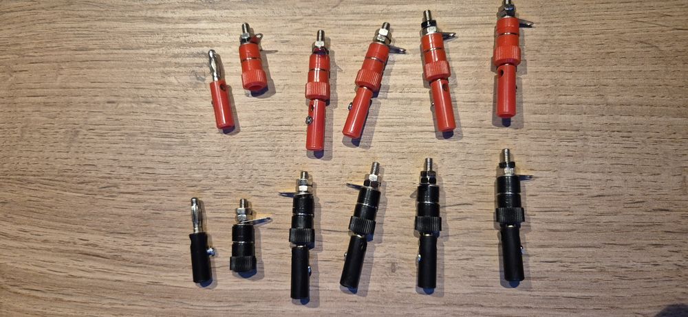 Wtuk i gniazdo bananowe do kolumn i amplitunera