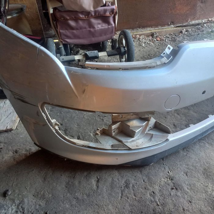 Продам передній бампер Renault Megane 3