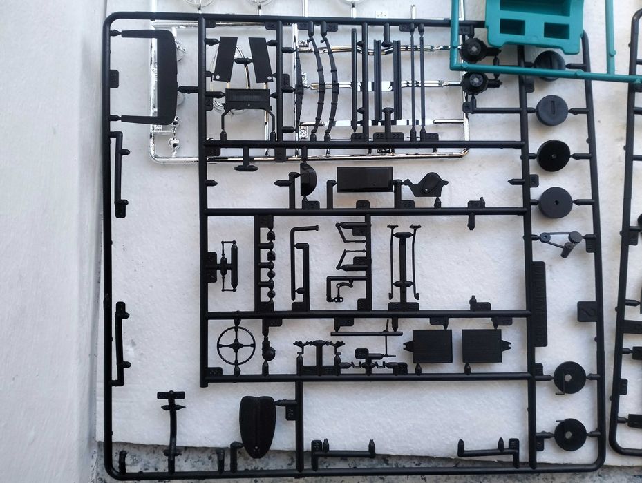 Delahaye 135 - Kit 1/24 - Revell - Incompleto