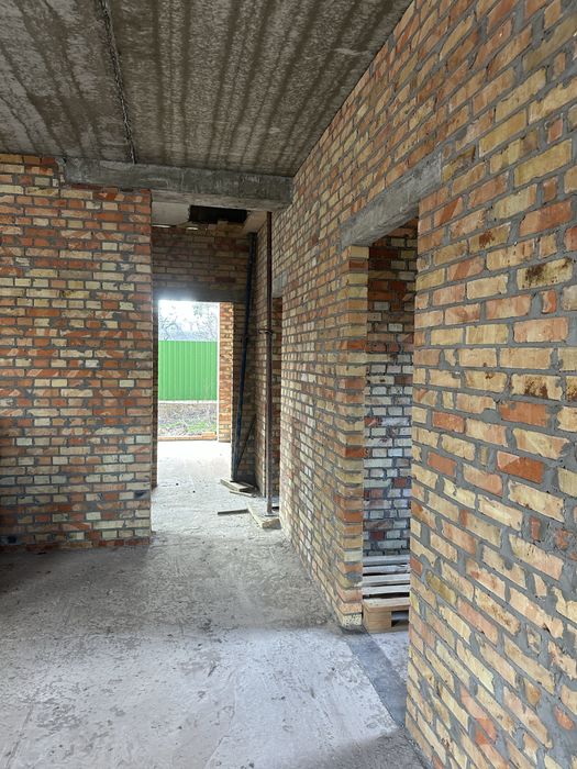 Пропонуємо до продажу  Побудований Будинок в Соснівці зі Своєю Терасою