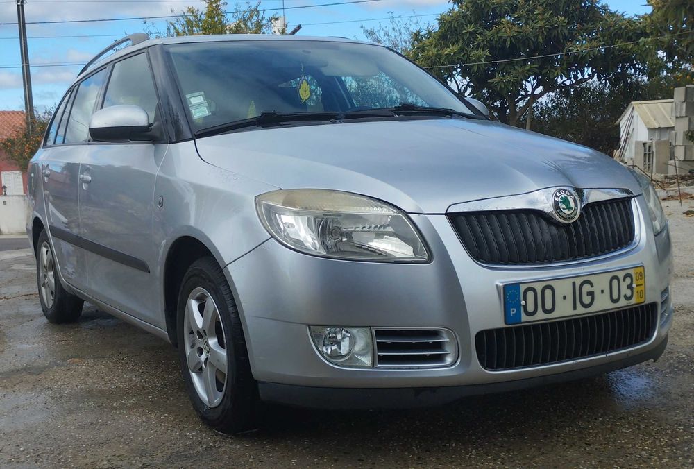 Carrinha Skoda Fabia 1.4tdi — photo 3
