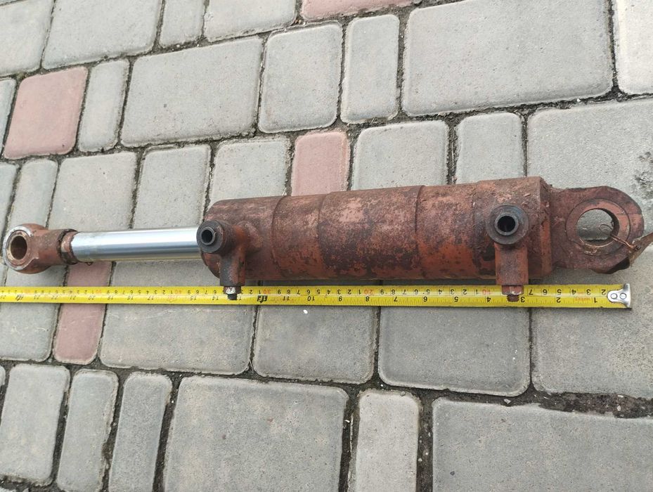 Продам гидравлический цилиндр