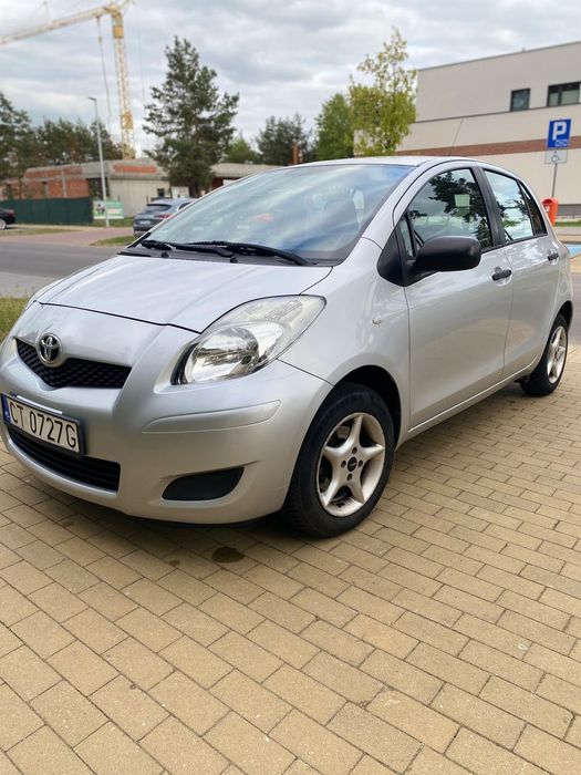 Toyota Yaris Toyota Yaris 1.0, NISKA cena, bezwypadkowy, mały przebieg!!!