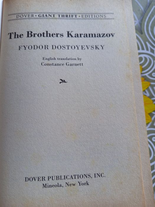 LIVRO.   Os Irmãos  Karamazov