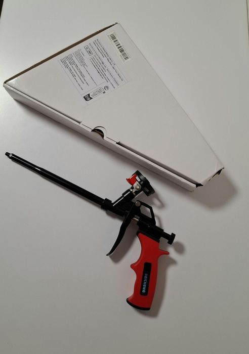 Професійний пістолет для монтажної піни