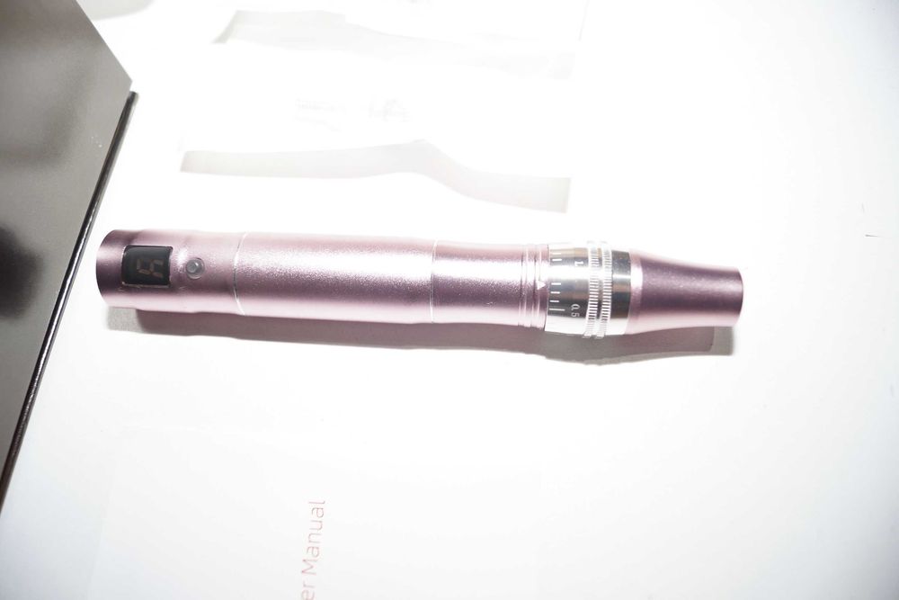 Bezprzewodowy Derma Pen urządzenie do Mezoterapii + 9 Kartridży