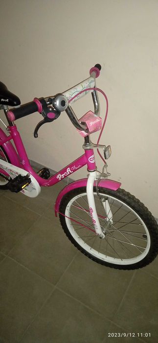 Велосипед для дівчаток