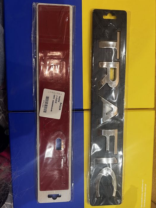 Емблема Dacia Logan120*95мм передня з 2004 р.,напис рено ,трафик.