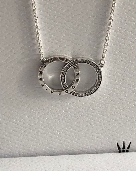 Pandora Naszyjnik złączone koła