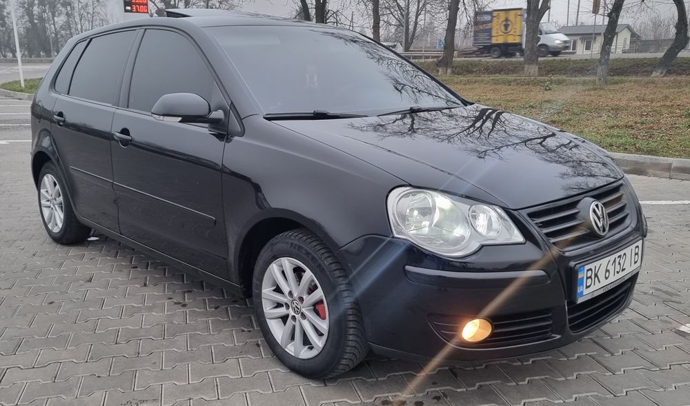 Volkswagen Polo 2008p 1.6 бензин