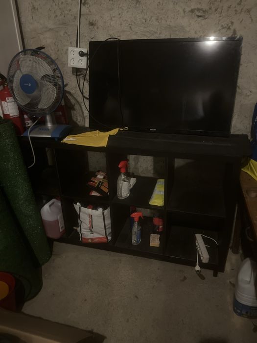 Prateleiras para guardar materiais