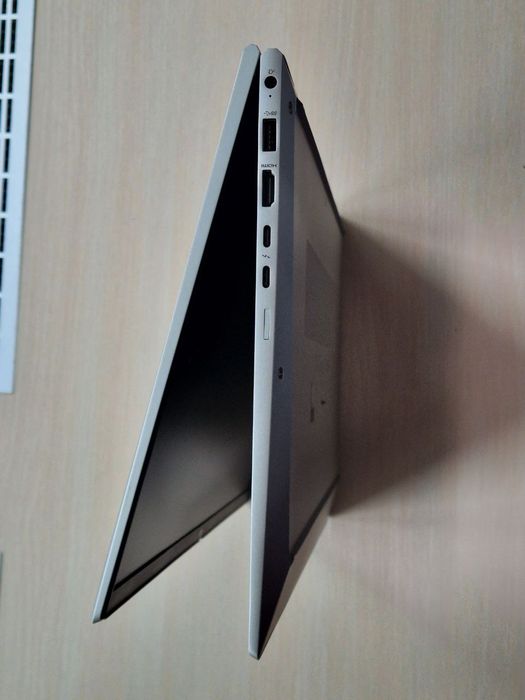 P Elitebook G7 I5-10210U 850 16GB 512GB Bang Olufsen